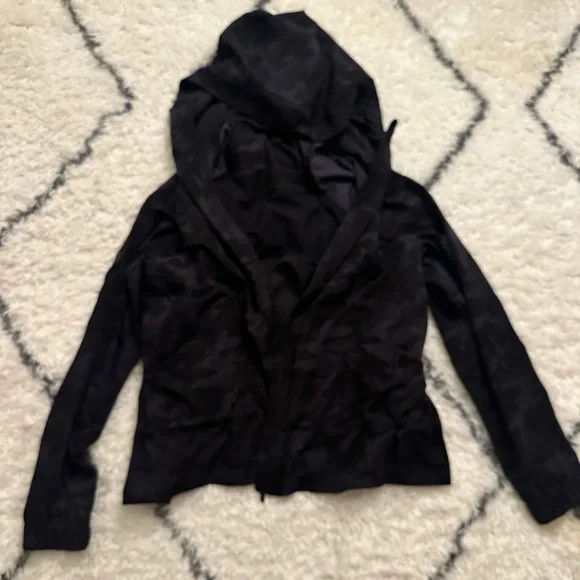 Lululemon pack it up jacket camo🍋 - Picture 5 of 10